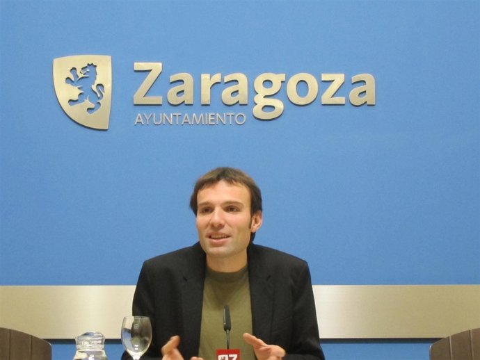 El concejal de IU, Pablo Muñoz