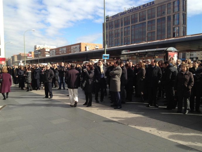 Paro parcial a las puertas de la sede de Bankia, en Plaza de Castilla