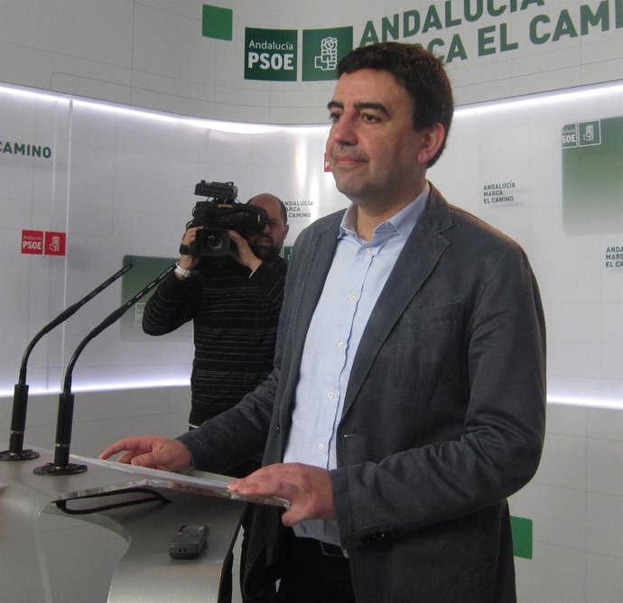 Mario Jiménez, este lunes