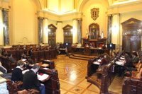 El PP impide con su abstención el debate en el pleno de A Coruña de una moción de EU-V que pedía la dimisión de Rajoy