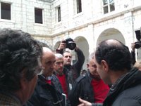 El Gobierno espera dar "la semana que viene" una respuesta a las soluciones planteadas por Sniace