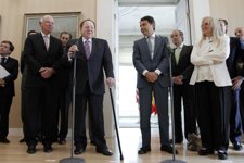 Adelson con González