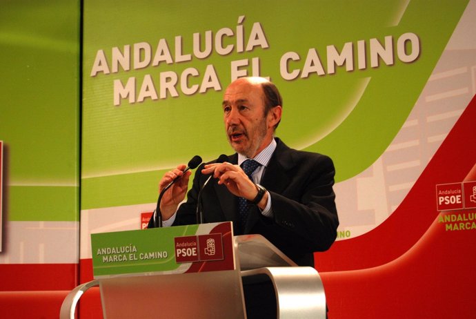 Rubalcaba en el Comité Provincial del PSOE de Sevilla