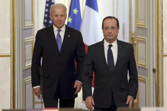 El presidente de Francia, François Hollande, y el vicepresidente estadounidense,