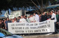 Trabajadores de Isofotón consideran "un sinsentido" despedir a 380 empleados en Málaga y contratar a 300 en Ohio