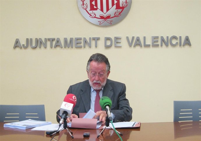 Alfonso Grau en la rueda de prensa
