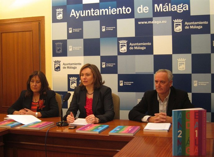 Ana Navarro, María del Mar Martín Rojo y Pedro Marín