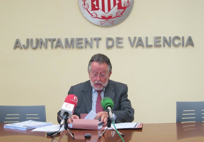 Alfonso Grau en la rueda de prensa