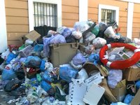 El Ayuntamiento expone su "oferta" al comité de Lipasam y éste defiende que los descansos son "inamovibles"