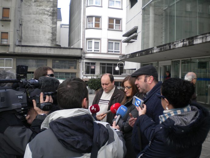 Fruga presenta recursos de granjas afectadas por supresión de ayudas