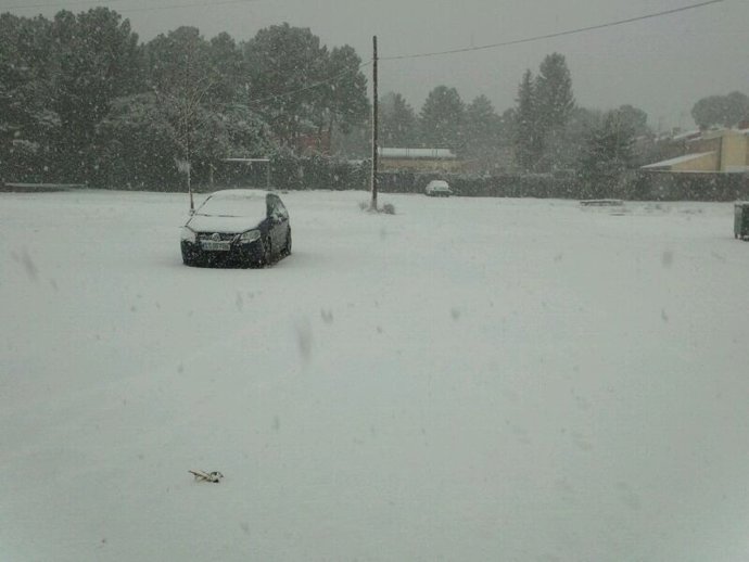 Nieve, carretera nevada, frío, temporal, tráfico
