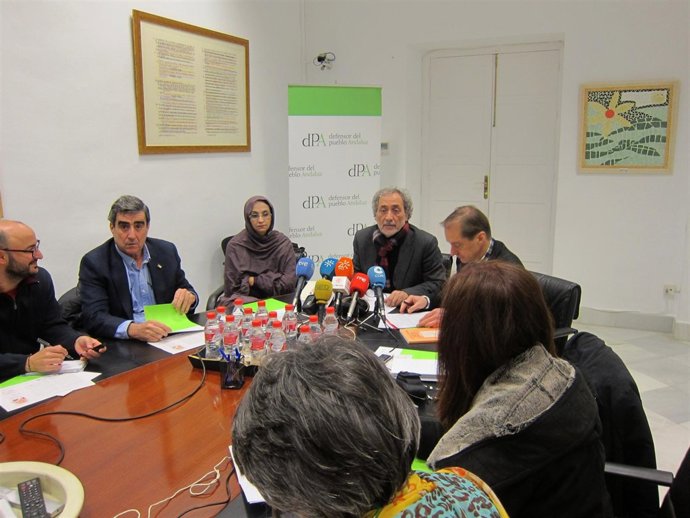 Chamizo presenta el programa de la jornada sobre  'El oasi de la memoria'