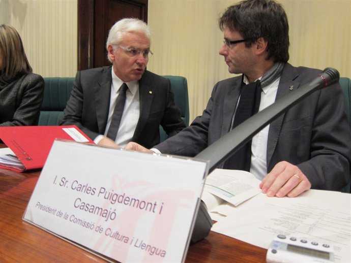 F.Mascarell (conseller Cultura) C.Puigdemont (diputado de CiU,alcalde de Girona)