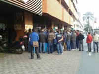 Trabajadores de Roca inician huelga, se concentran en la sede del Sercla e informarán en mercados e institutos