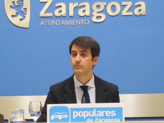 El portavoz adjunto del PP en el Ayuntamiento de Zaragoza, Pedro Navarro