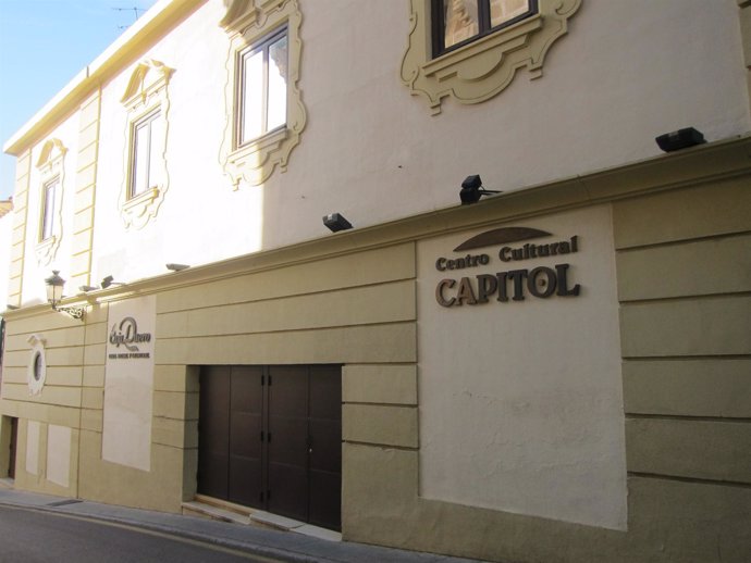 Centro Cultural Capitol De Cáceres