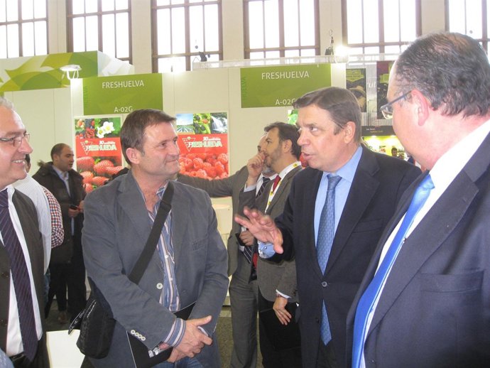Visita de Luis Planas a Fruit Logistica.