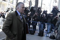 Bárcenas se somete a una prueba caligráfica en Anticorrupción 