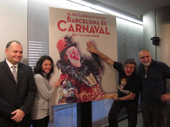 Agustí y Poltrona junto a otros de los organizadores del Carnaval de Barcelona