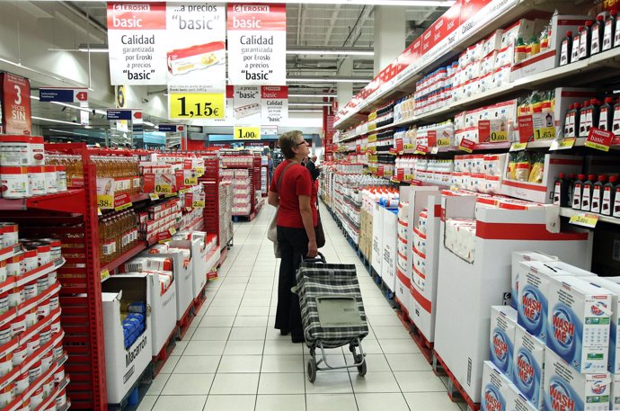 Interior De Supermercado Eroski