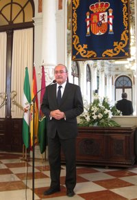 De la Torre apuesta por dialogar para acordar la ZGAT, pero no descarta los tribunales porque "hay fundamentos"