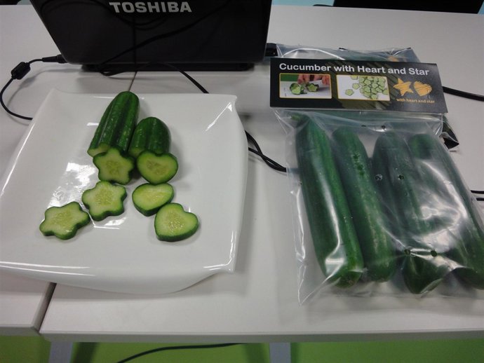 Pepinos con forma de corazón y estrella 