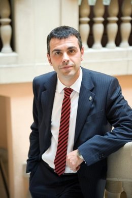 Santi Vila