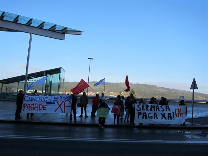 Concentración de los trabajadores de Sermasa en Santiago