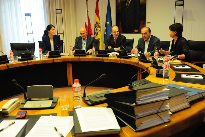 Reunión De La Mesa Del Parlamento