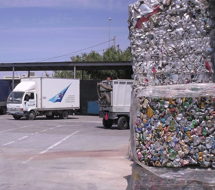 Imagen de residuos tratados en el aeropuerto sostenibilidad basura