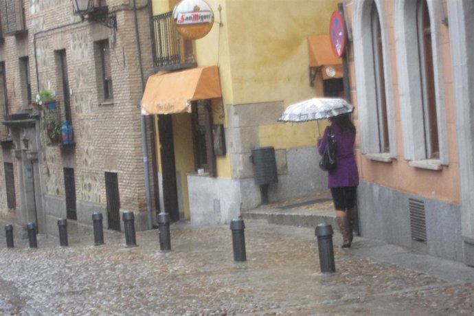 Lluvia, paraguas, temporal, frío, viento