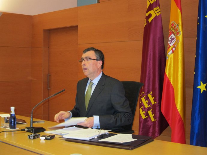 José Ballesta en rueda de prensa