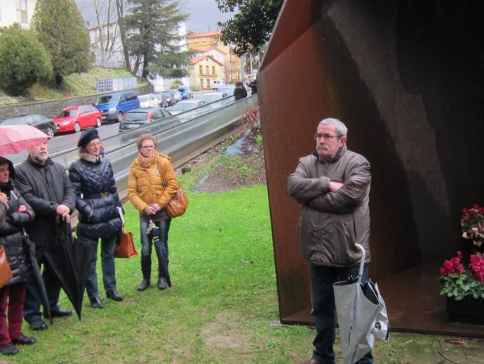 Amutxastegi en la ofrenda floral.