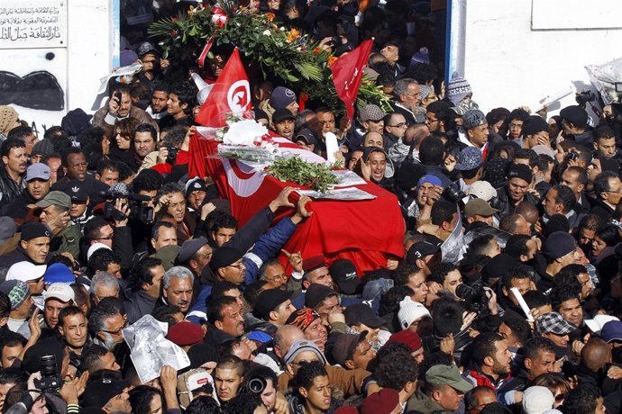 Túnez, funeral opositor Belaid