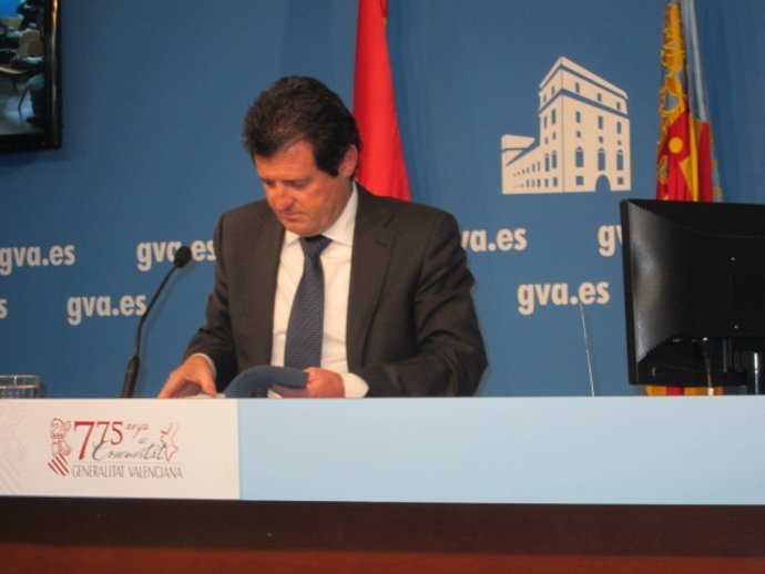 Císcar en rueda de prensa 