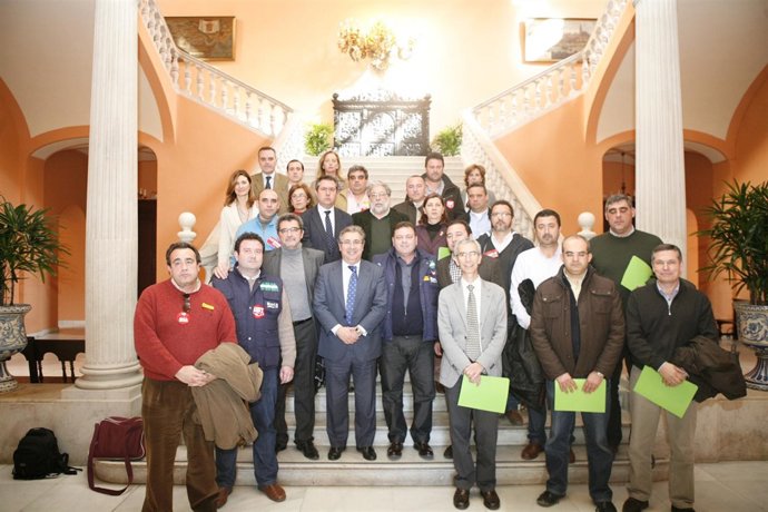 Reunión de los trabajadores de Roca con alcaldes de la provincia de Sevilla