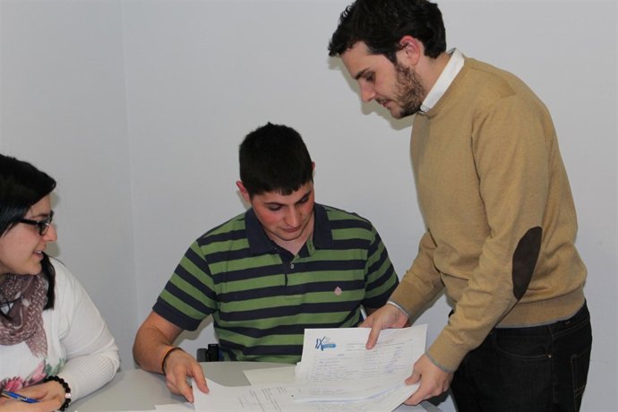 Víctor López de la Parte presenta sus avales