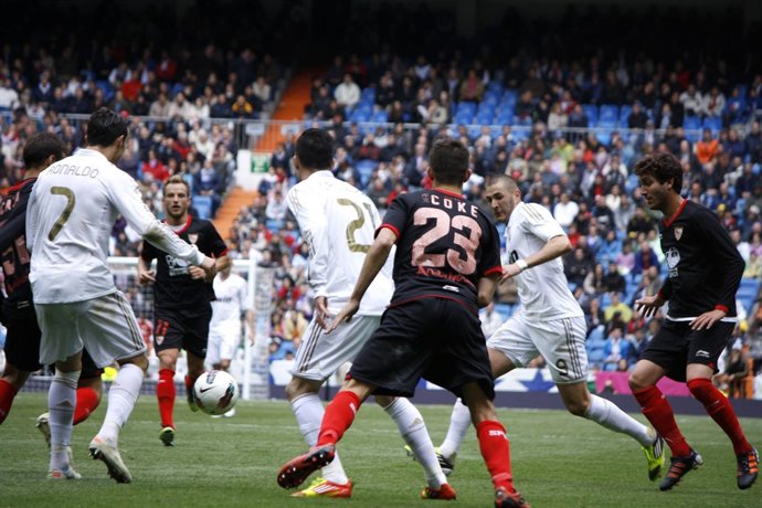 Ronaldo Callejon Benzema Coke Real Madrid Sevilla