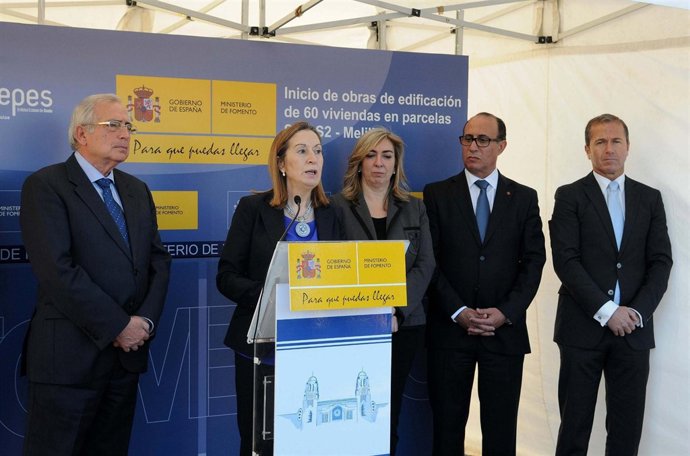 Ana Pastor, en la colocación de la primera piedra en Melilla