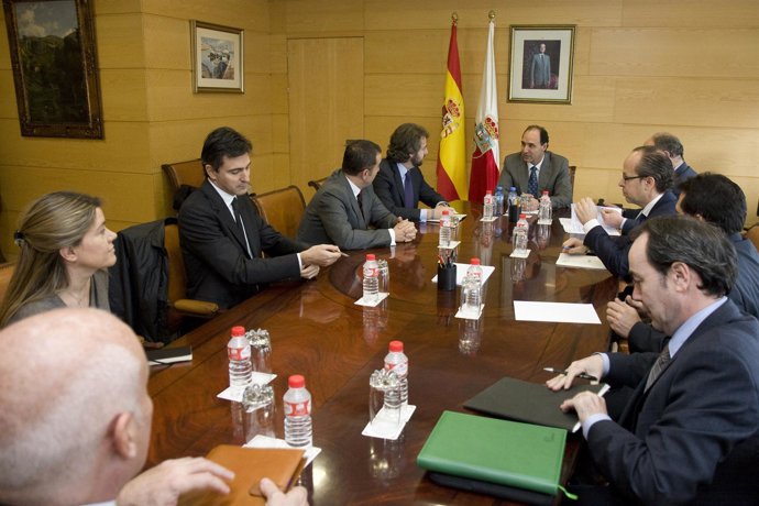 Reunión de Diego con la Asociación Eólica