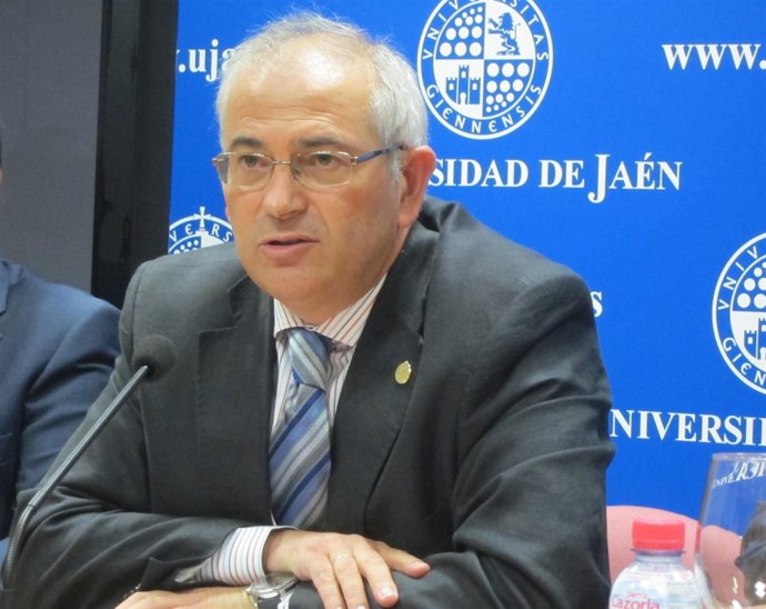 El rector de la Universidad de Jaén (UJA), Manuel Parras Rosa.