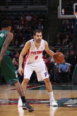 Jose Manuel Calderón, Detroit Pistons, ante Milwaukee Bucks