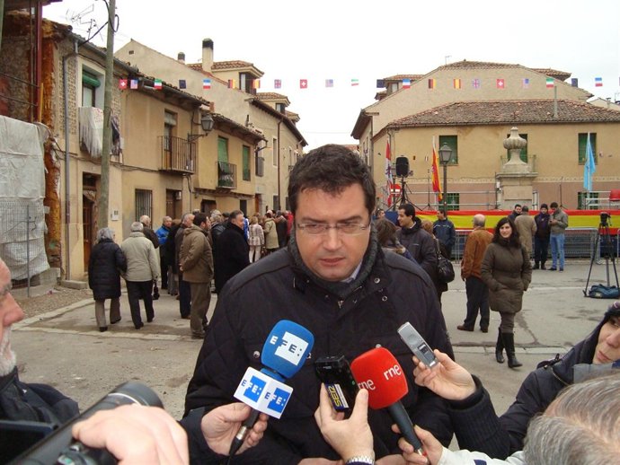 Óscar López en los actos en honor a Santa Águeda