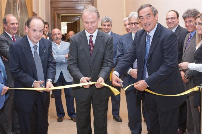 El Presidente De Texfor A. Laquidain Y El Presidente De La CEOE J. Rosell