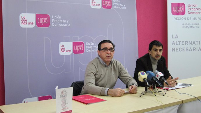Rafael Sánchez, coordinador regional UPYD, y Rubén Serna, portavoz UPYD Murcia