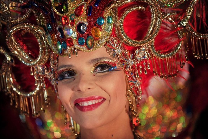 Beauty Queen contestant goes up in flames at the Tenerife Carnival