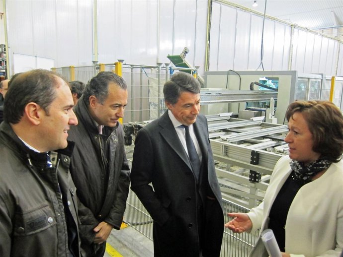 Ignacio González en la presentación del plan renove de ventanas