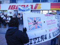 Trabajadores de Iberia reúnen 50.000 firmas para pedir al Gobierno que pare "su desmantelamiento"