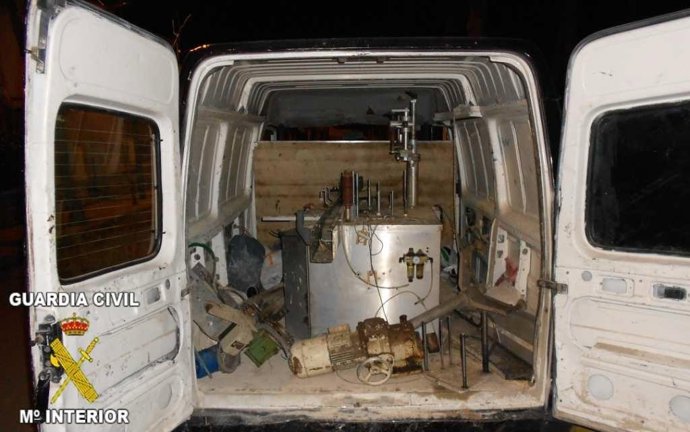 Embotelladora recuperada por la Guardia Civil