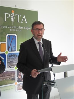 El presidente del Parlamento de Andalucía, Manuel Gracia